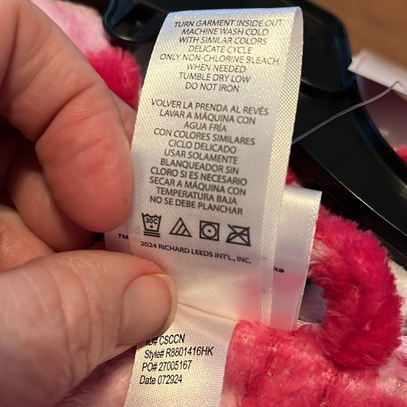 NWT-Sanrio hello Kitty-L-pink-all over print, pockets, belted tie, robe. - Picture 7 of 11